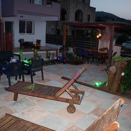 Haritos Holidays Home Pombia Exterior foto